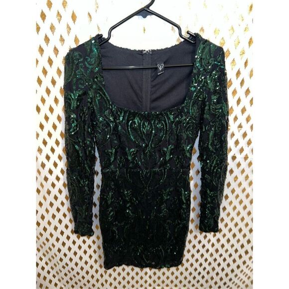 Windsor green sequin mini dress long sleeved size S - Picture 6 of 9